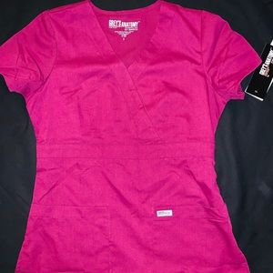 New with tags size s greys anatomy active scrub